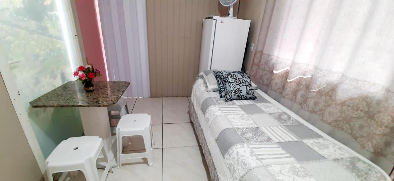 Kitnet K1 Em Torres-Rs - Na Mais Bela Praia Gaucha - Cozinha - Banheiro - Ar Condicionado - Smart Tv 32' - Wi-Fi - Anfitria Superhost No Bnb Exterior photo