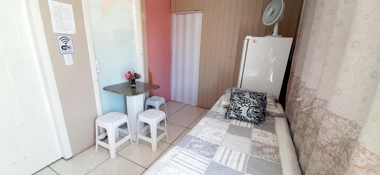 Kitnet K1 Em Torres-Rs - Na Mais Bela Praia Gaucha - Cozinha - Banheiro - Ar Condicionado - Smart Tv 32' - Wi-Fi - Anfitria Superhost No Bnb Exterior photo