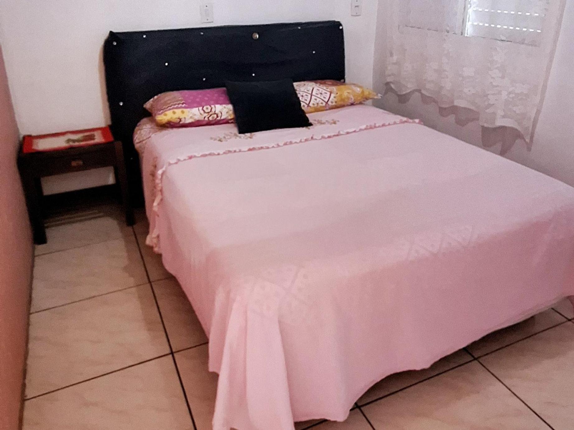 Kitnet K1 Em Torres-Rs - Na Mais Bela Praia Gaucha - Cozinha - Banheiro - Ar Condicionado - Smart Tv 32' - Wi-Fi - Anfitria Superhost No Bnb Exterior photo